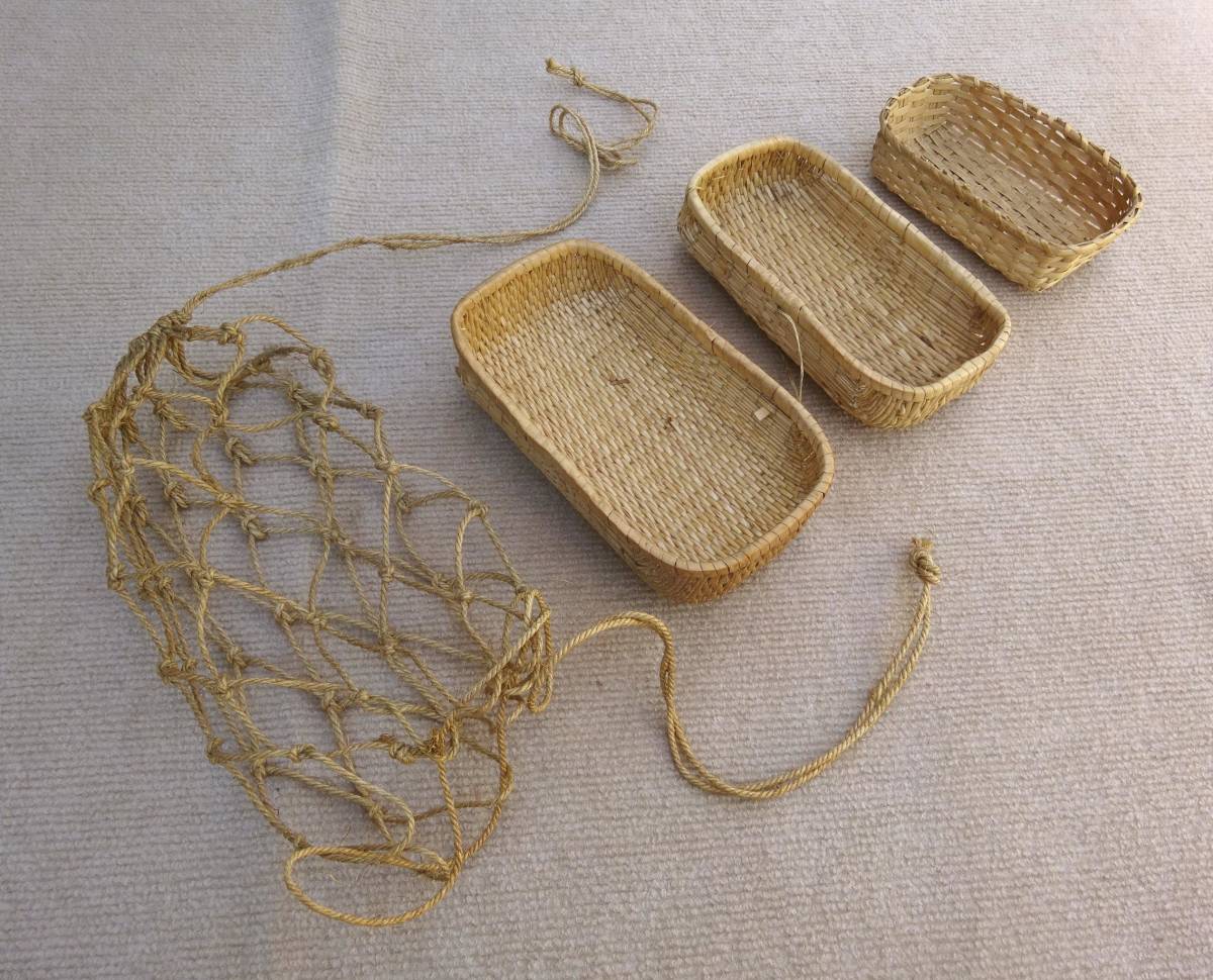 旧日本陸軍・飯行李（網付き　日本軍服軍衣軍刀帯拳銃剣軍帽略帽雑嚢背嚢背負い袋三八式九八式三式五式満州帝国中国野戦装備飯盒
