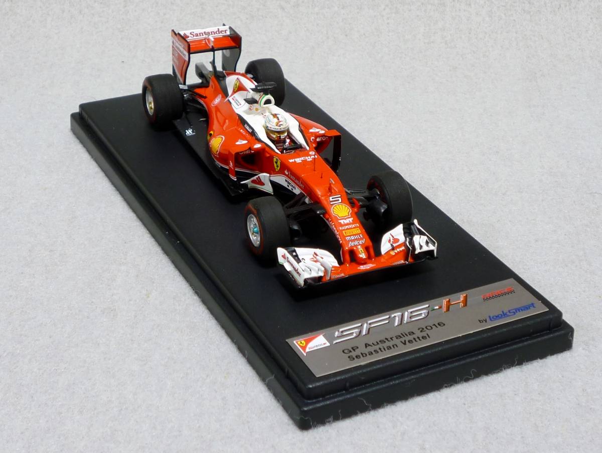ルックスマート SF16-H ミニカー GPバーレーン2016 キミ・ライコネン ルックスマート SF16-H ミニカー GPバーレーン2016 キミ・ライコネン