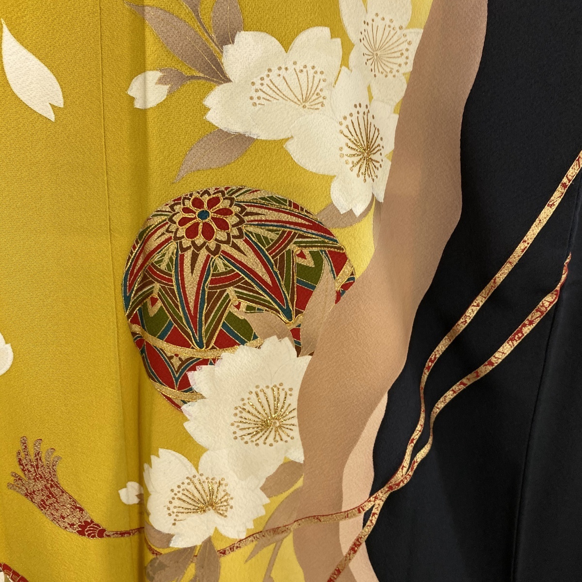 振袖 美品 名品 姫 桜 金糸 金彩 からし色 袷 身丈167.5cm 裄丈67cm M 