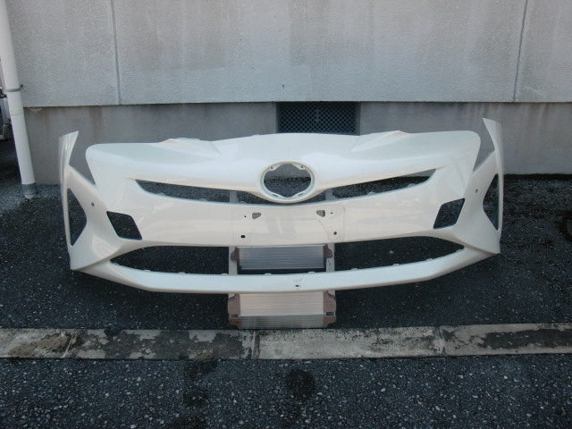 プリウス♪純正◆フロントバンパー【ZVW50】中古♪