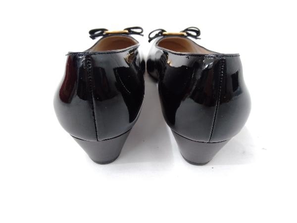 Salvatore Ferragamo サルバトーレ フェラガモ VARA ヴァラ リボン