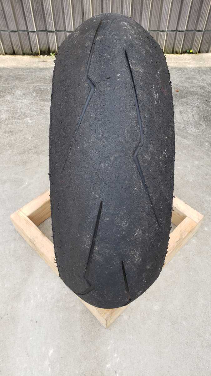 安心の国内正規品 中古 ピレリ スーパーコルサV4 SC1 120 70 200 55