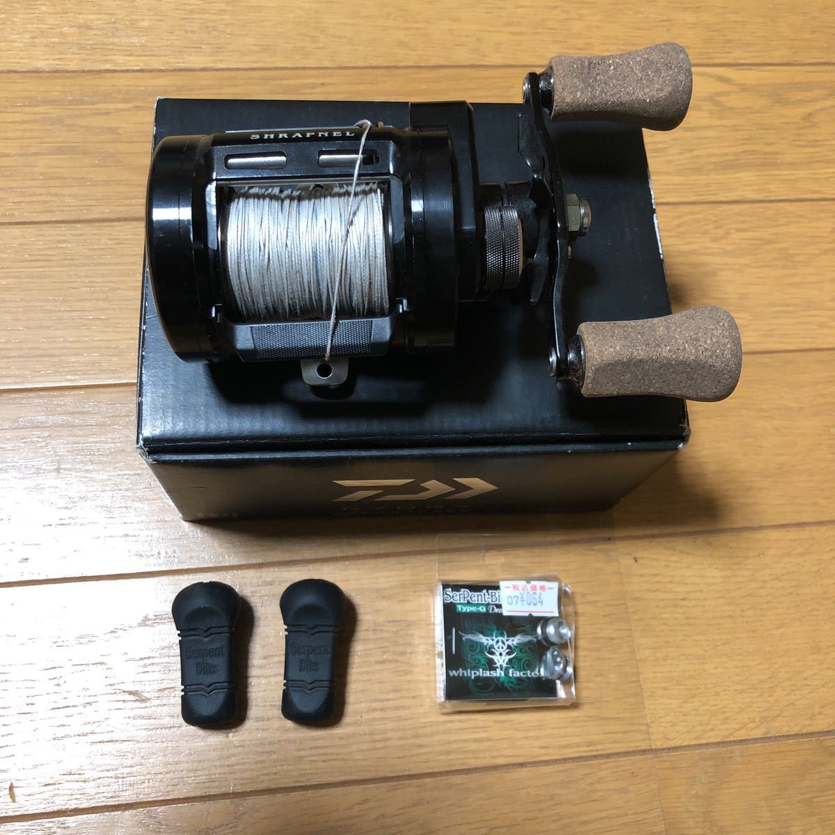 SALE，格安 ダイワ シュラプネル C3000H 雷魚 ①(ダイワ)｜売買されたオークション情報、yahooの商品情報をアーカイブ公開 - オークファン ダイワ