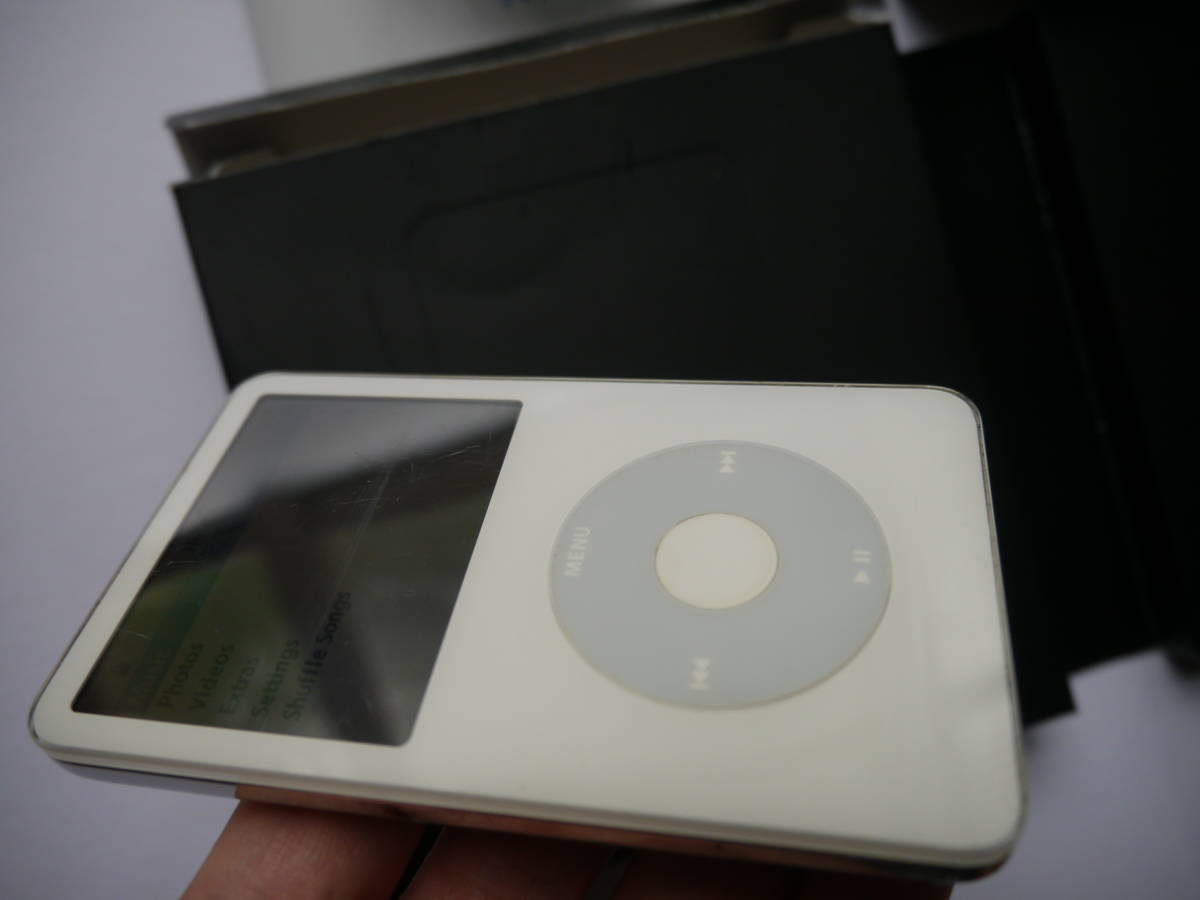 のスニーカー Apple ipod 第5世代 MA002J/A A1136 30GB