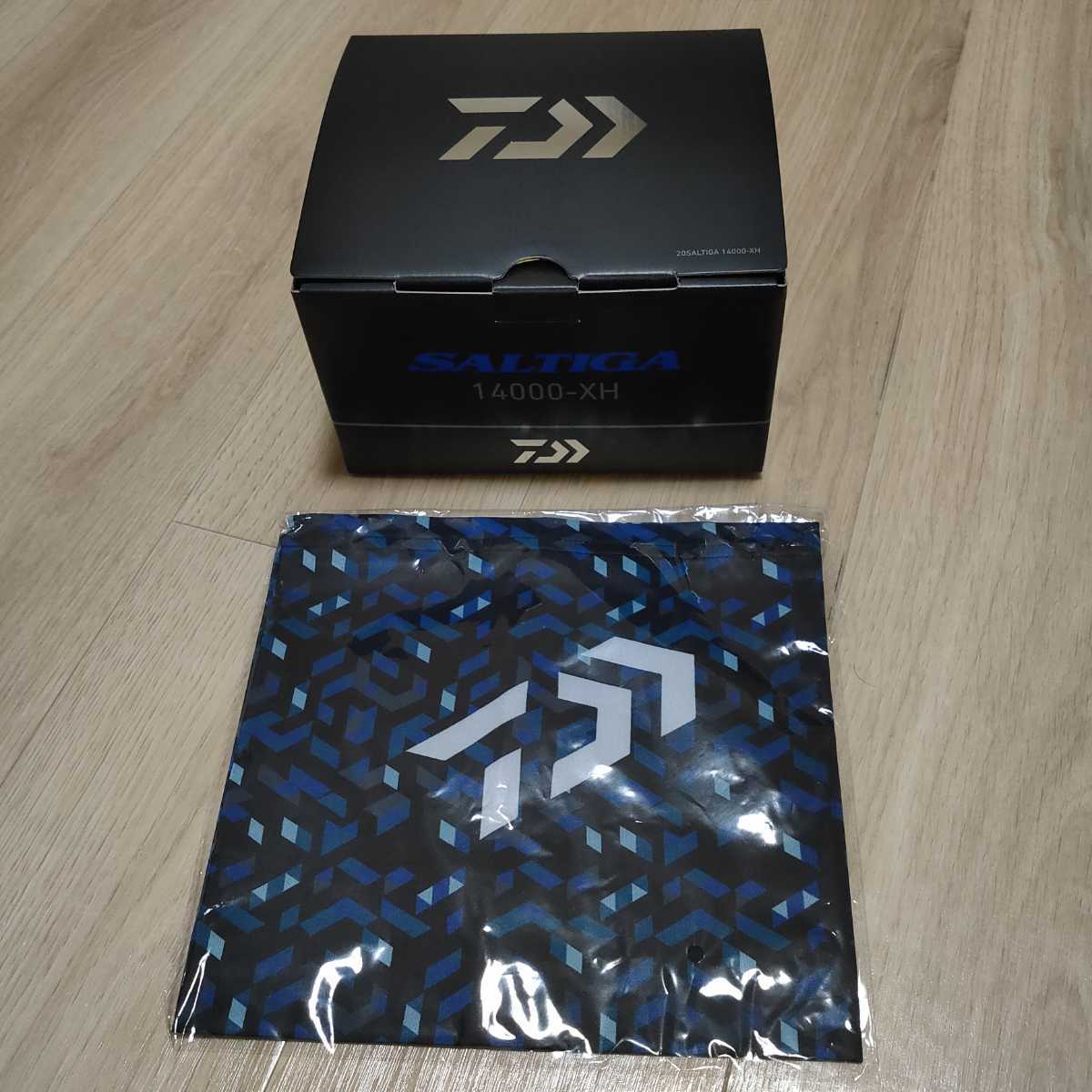 人気セール，2026 2020年モデル ソルティガ 14000-XH Daiwa 定価130 900円＋フェイスマスク1枚(ダイワ)｜売買されたオークション情報、yahooの商品情報をアーカイブ公開 - オークファン ダイワ