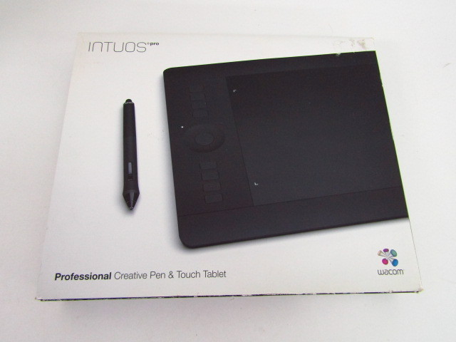あす楽 送料無料 Wacom ワコム Intuos Pro Mサイズ PTH-651/K1 ペン