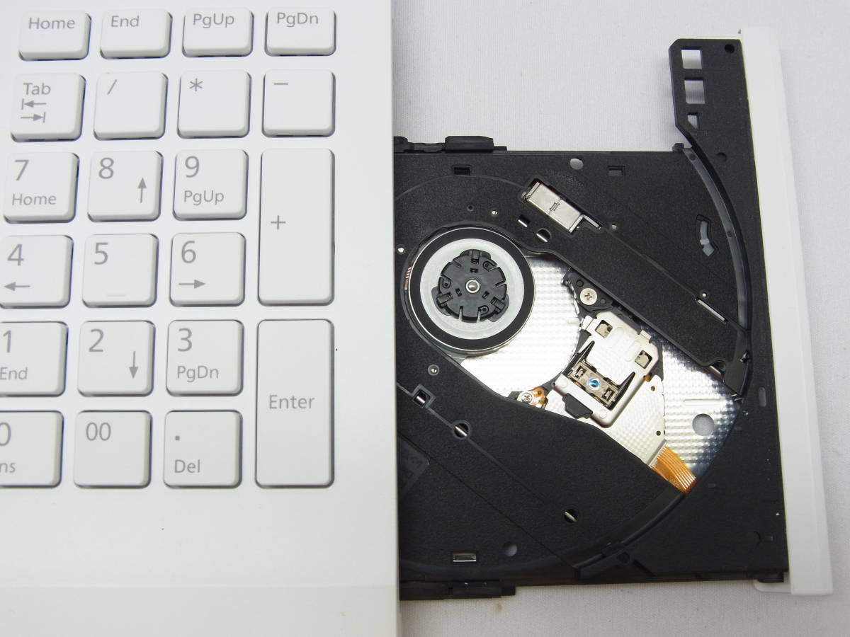 LIFEBOOK 公式通販 ノートパソコン 富士通 ホワイトAH50⁄C2 AHシリーズ 