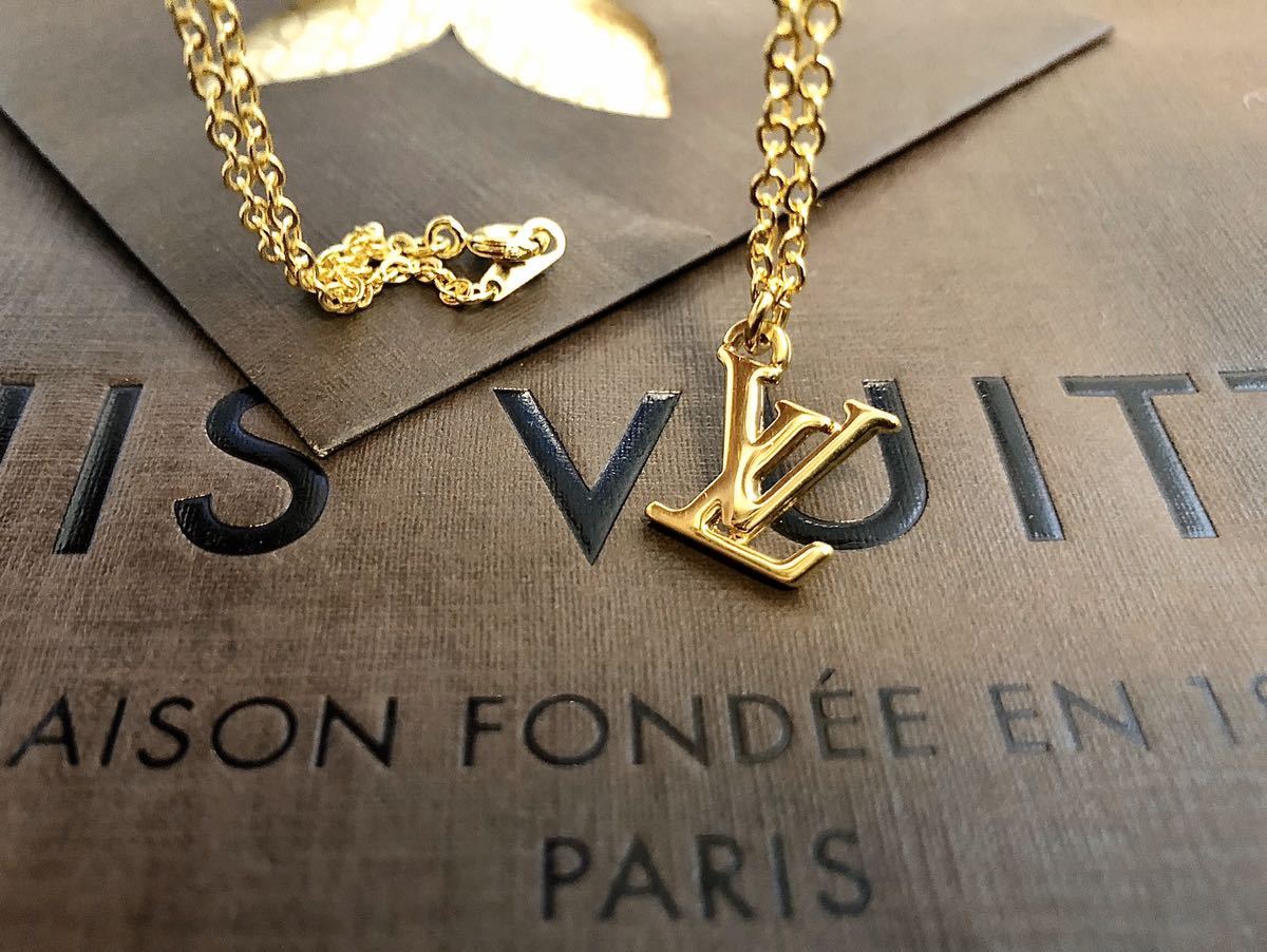 ルイヴィトン LOUIS VUITTON 長財布 ジッピーウォレット ルイ 未使用の 