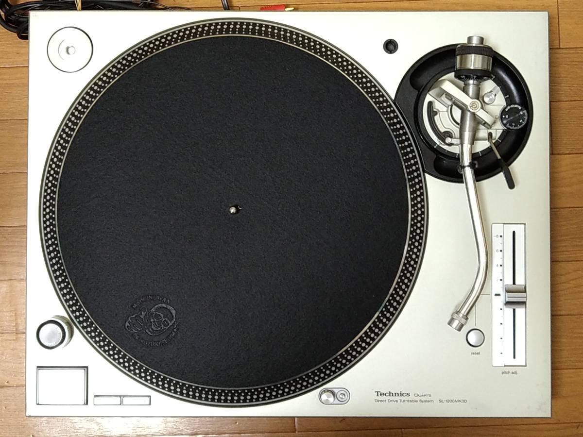 中古品・Technics ターンテーブル SL-1200MK3D 2/2 動作良好 中古品・Technics ターンテーブル SL-1200MK3D 2/2 動作良好