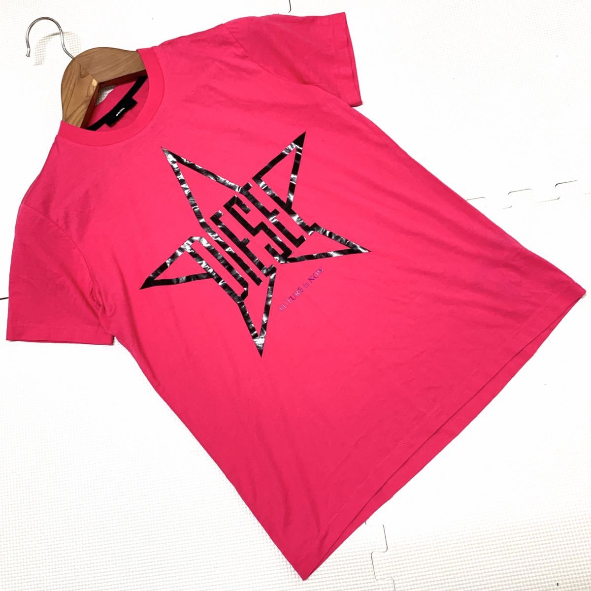 E 国内正規品 Diesel ディーゼル 半袖 ブランドロゴ Tシャツ レディーストップス サイズm 星 スター これからの時期に 半袖tシャツ 売買されたオークション情報 Yahooの商品情報をアーカイブ公開 オークファン Aucfan Com