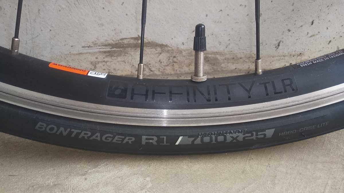 Bontrager Affinity TLR アルミホイール中古品 【公式通販】 ホイール 