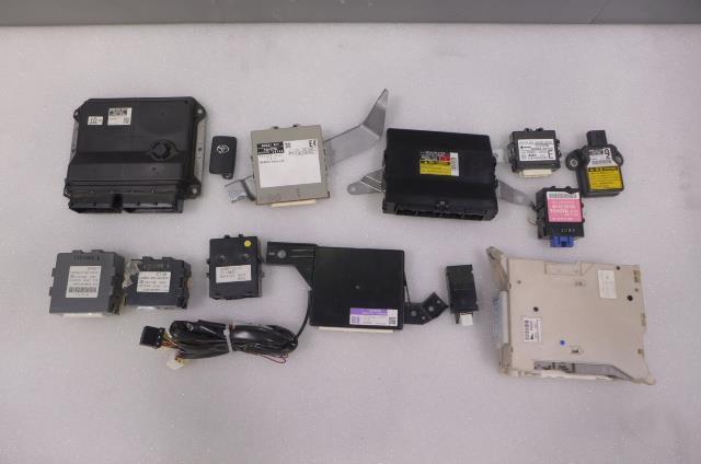 エスティマ DAA-AHR20W ハイブリッド ☆平成20年車 ゲートウェイ
