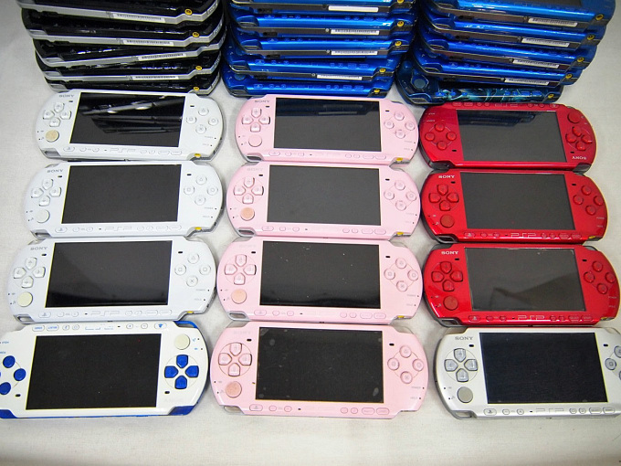 PSP3000 公式通販 本体まとめ9台ジャンク品 - メルカリ 2026年最新