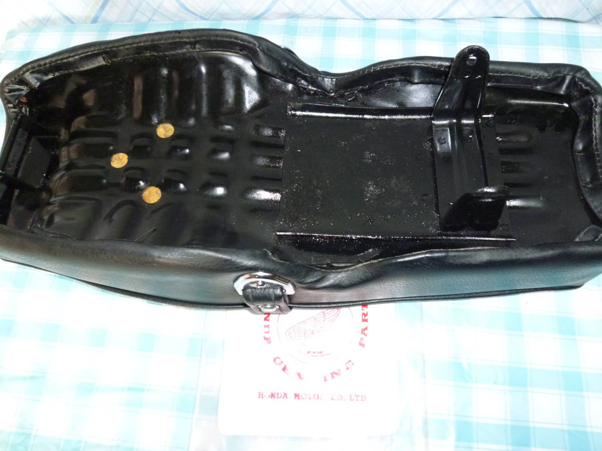 中古CB92 リプロYシート//C92/CB72・93/C110・100/ホンダ ホンダCB92 シート 当時物未使用品 検 CB95 CB92 CB93 CB72