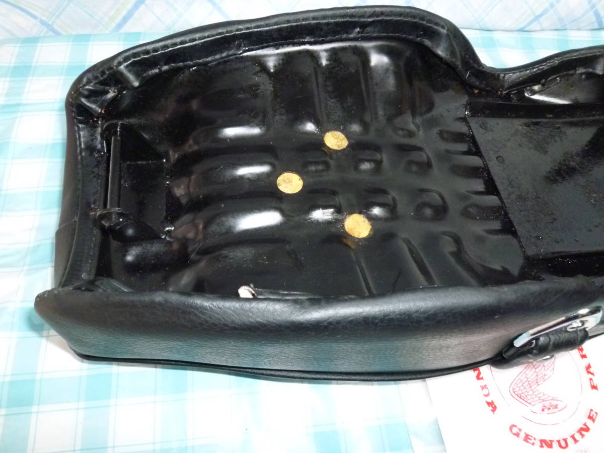 ホンダCB92 シート 当時物未使用品 検 CB95 CB92 CB93 CB72