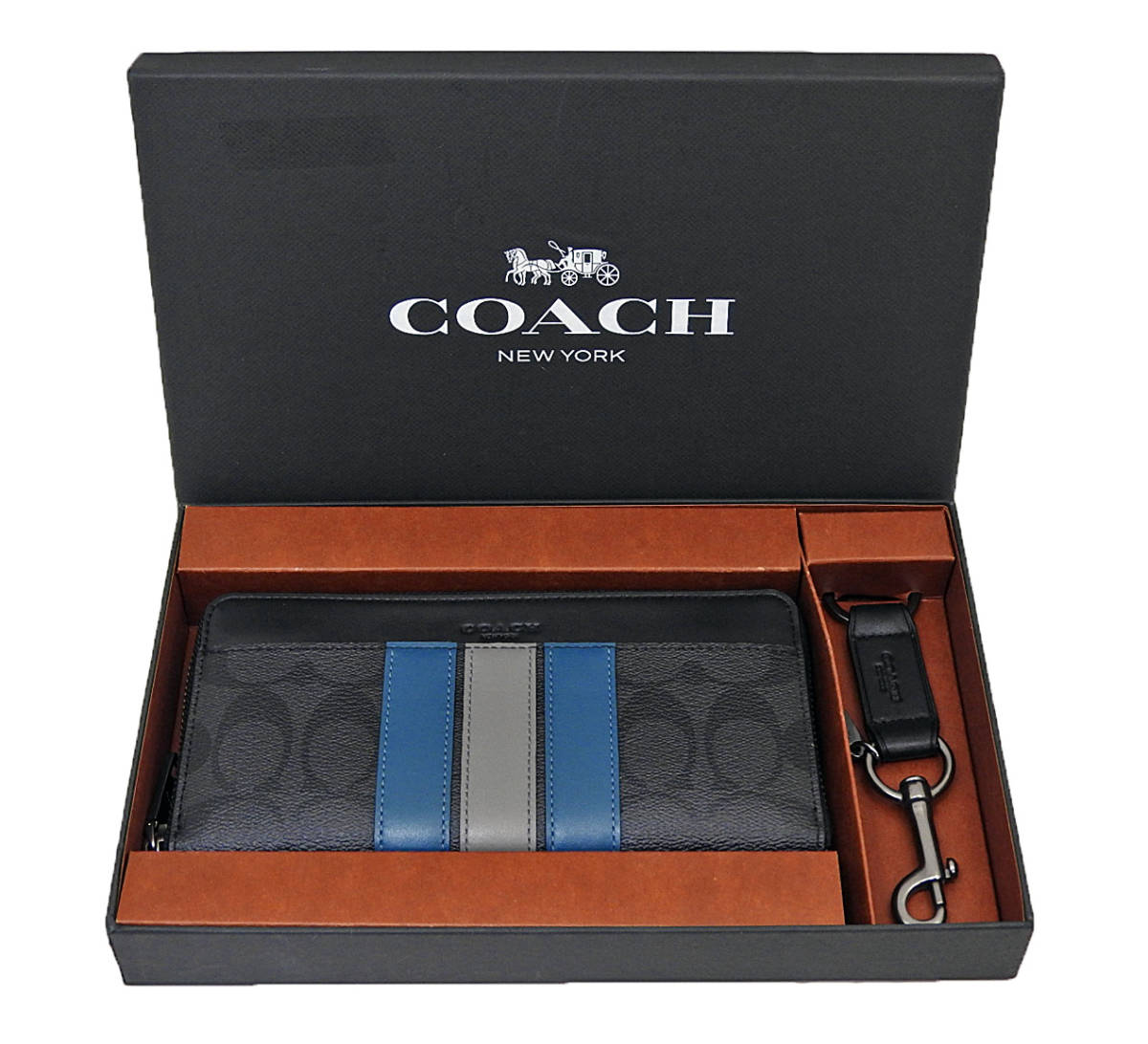 COACH コーチ ラウンドファスナー COACH（財布）のフリマアイテム一覧 