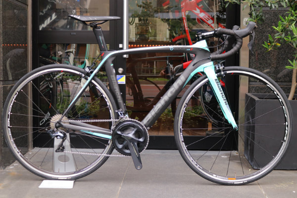 【新作登場】 ビアンキ Bianchi オルトレ Oltre XR3 55サイズ シマノ アルテグラ R8000 11S カーボン ロードバイク アルミからの乗り換えに(540mm～)｜売買されたオークション情報、yahooの商品情報をアーカイブ公開 540mm～