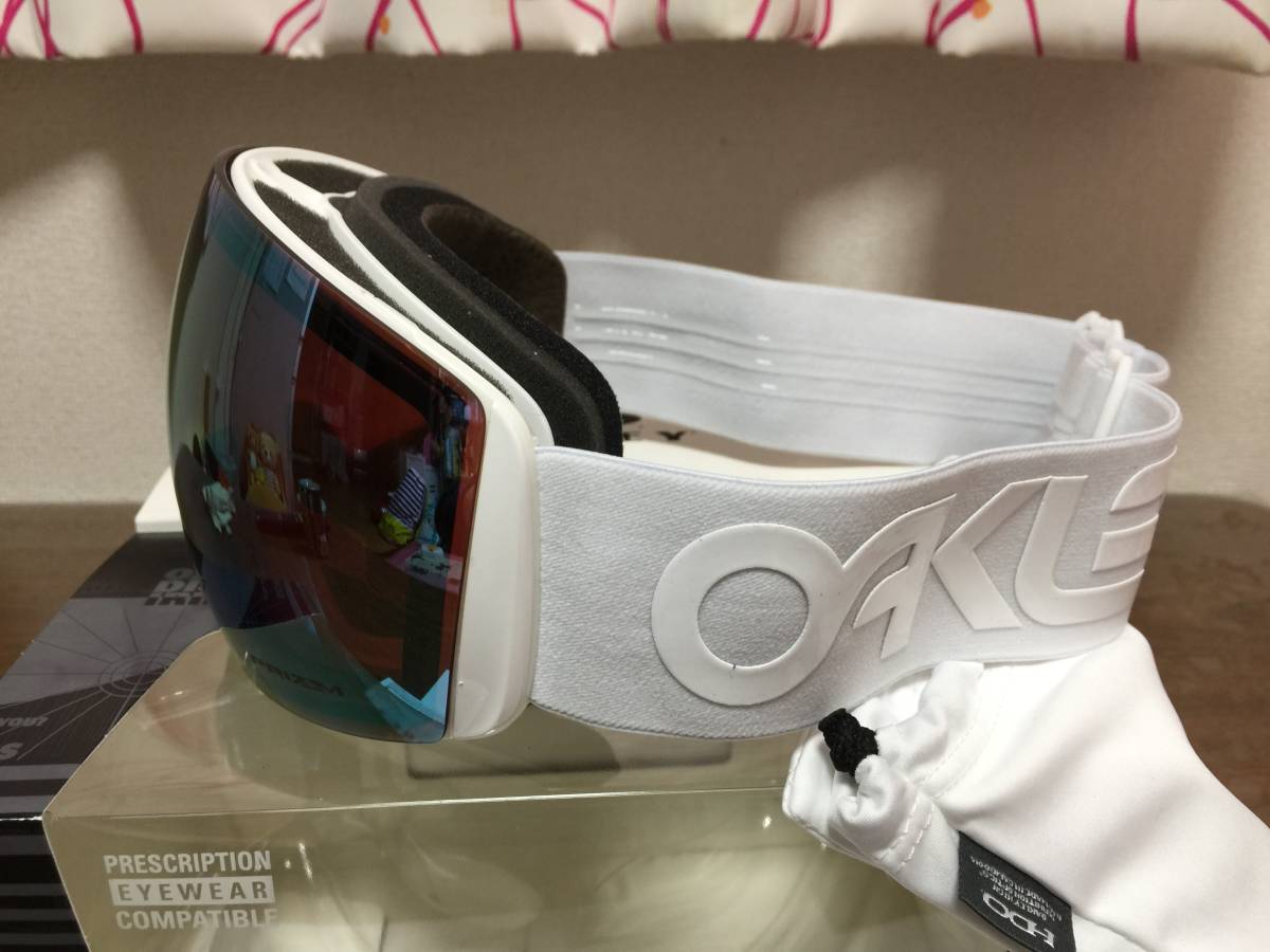 オークリー Flight ゴーグル フライトデッキ 価格比較 (スキー・スノボー用ゴーグル) Deck OAKLEY L Deck（フライトデッキ） M oo7050-20 XL（L） メンズ レディース XM（M）