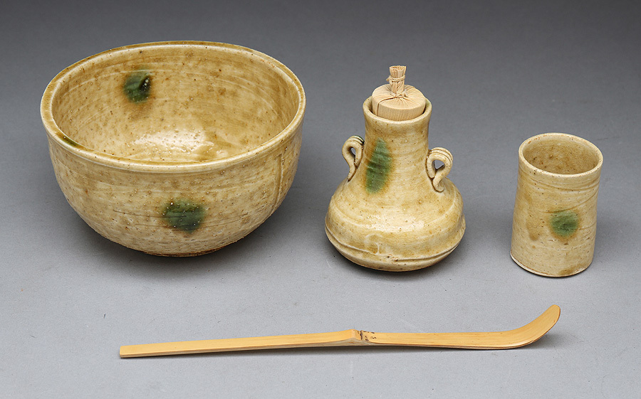 CP751 茶道具 鎌倉彫扇彫文茶箱・鎌倉彫利休茶箱 一式（蒔絵棗/蒔絵