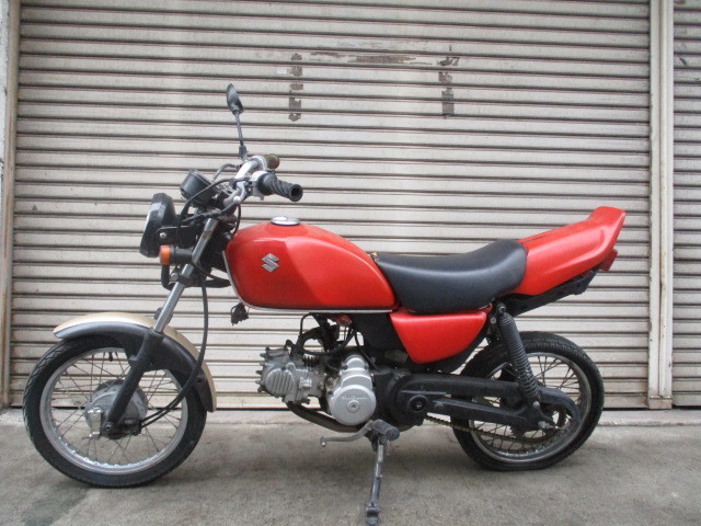 スズキ☆NA41A☆GS50(鍵あり)☆現状☆エンジン始動ok(訳あり)☆ スズキ☆NA41A☆GS50(鍵あり)☆現状☆エンジン始動ok(訳あり)☆