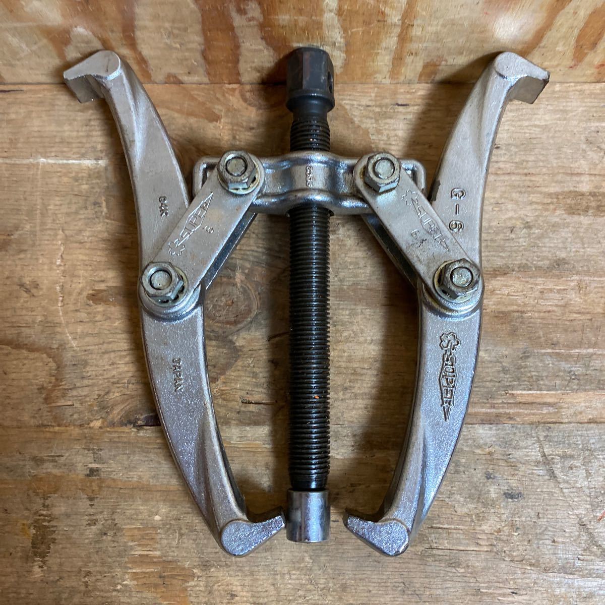 お得，爆買い SUPERTOOL スーパーツール ギヤープーラー G-6 G6 爪の届く長さ150mm ベアリング プーリ ギヤなど引き抜き作業 品 送料520 レ+(プーラー)｜売買されたオークション情報、yahooの商品情報をアーカイ プーラー