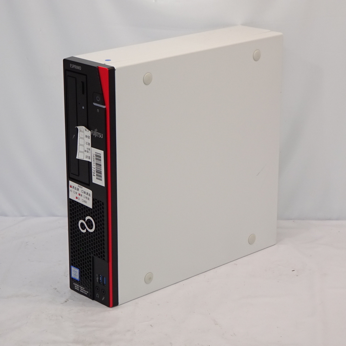 FUJITSU ESPRIMO D588/VX Core i3-8100 3.6GHz/8G/500GB/CDRW/DVDRW/OS