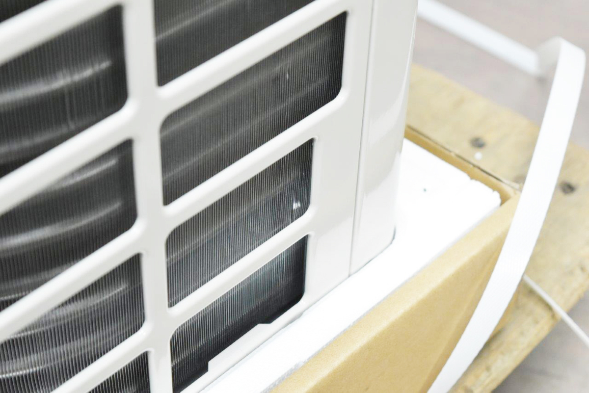 未使用品 2019年製 シャープ ルームエアコン AY-H28H-W 室内機/室外機
