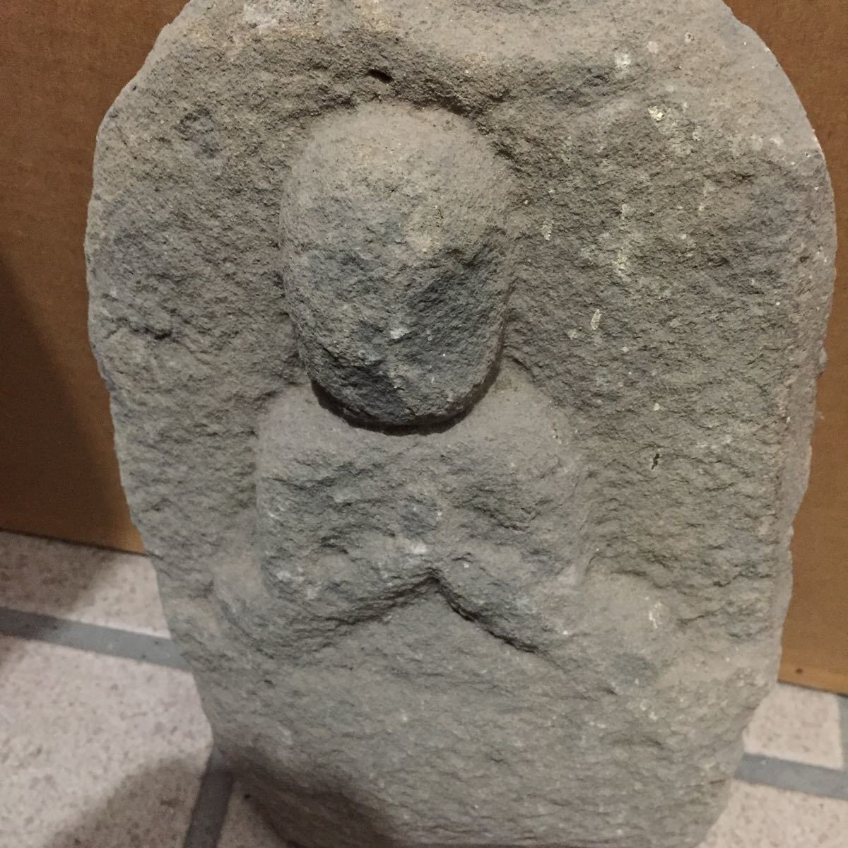 佐渡の石仏　地蔵　仏像　仏教美術　江戸時代　新潟県　高さ約33cm 仏教美術 石仏 仏像 江戸時代 地蔵 公式通販 佐渡の石仏 江戸期 新潟県