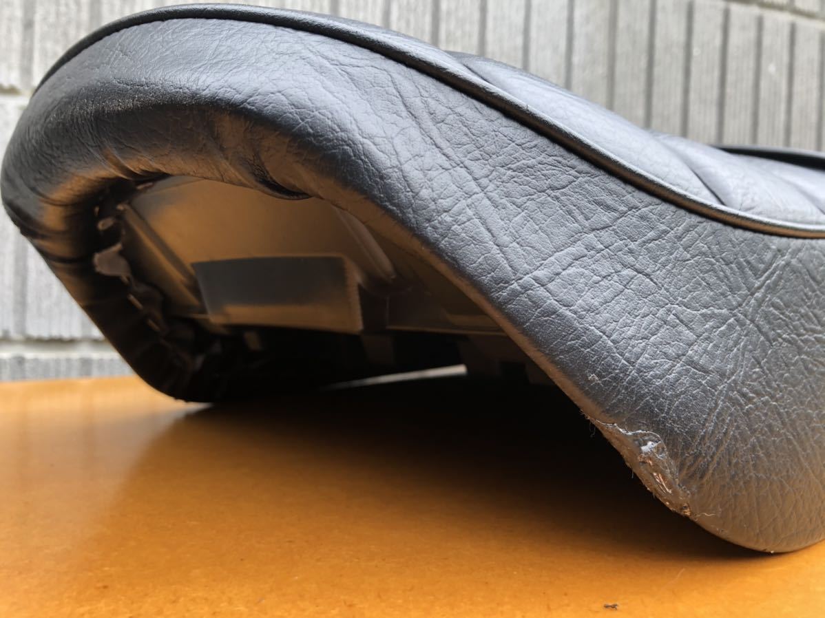 ゼファー750 純正シートタックロール張替え 公式通販