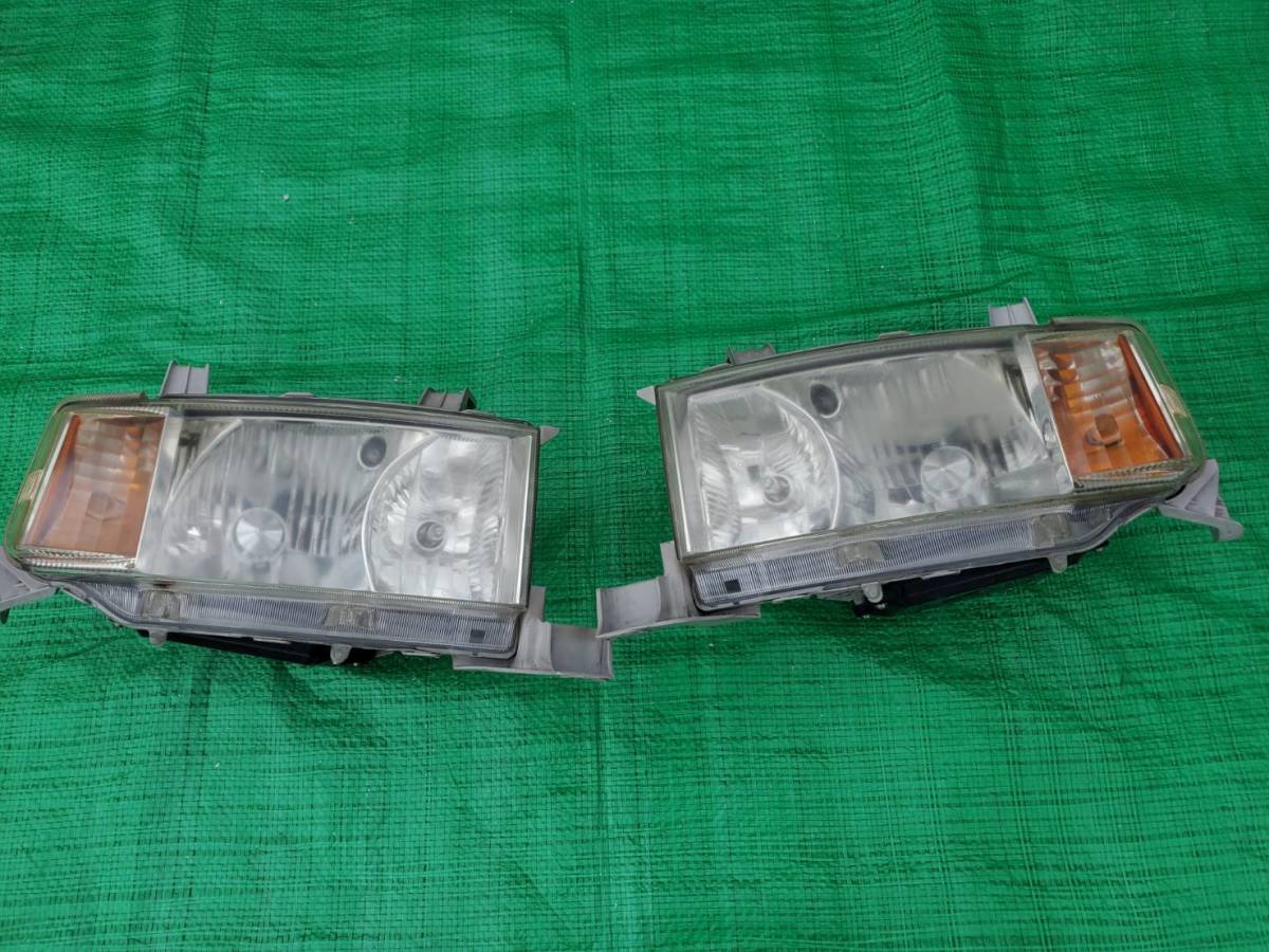 ncp31 hid bB ヘッドライト NCP31 HID bb BB 左右 ヘッドライトの 純正 