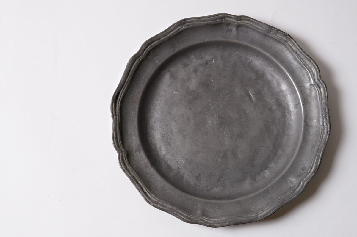 france フランス アンティーク 刻印入り 花リム ピューター プレート