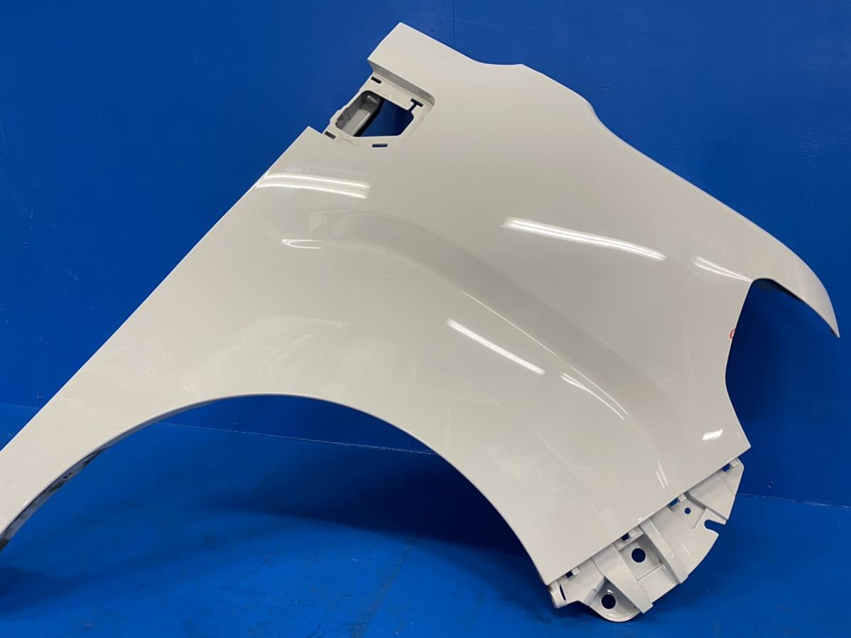 ウェイク LA700S 純正 右フロントフェンダー 53811-B2751 ダイハツ ウェイク 純正フロントフェンダー 右側 ウェイク LA700S 純正