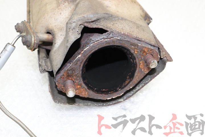 NA ロードスター 触媒 キャタライザー ユーノス純正 na6ce 5365332 純正 触媒 キャタライザー ユーノスロードスター ベース NA6CE