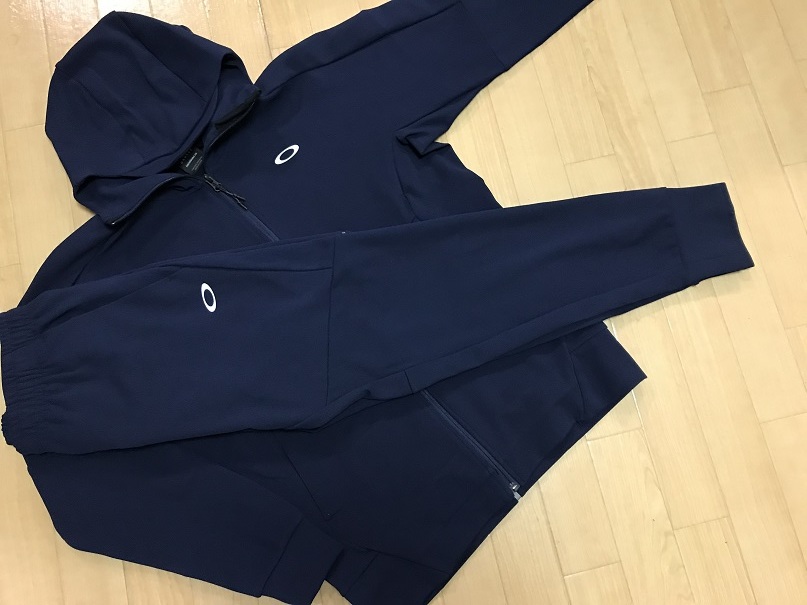 高品質，爆買い OAKLEY オークリー Enhance Mobility Fleece 上下セット FOA400152 FOA400821 Black Iris ＸＬ(その他)｜売買されたオークション情報、yahooの商品情報をアーカイブ公開 - オークファン ジャージ