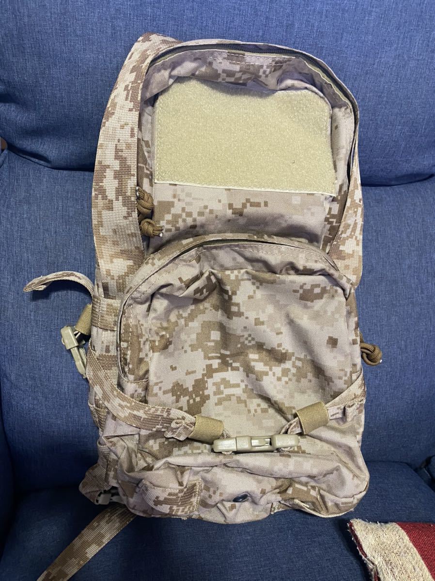 【格安，限定セール】 FLYYE 海兵隊 バックパック AOR1 devglu(戦闘服)｜売買されたオークション情報、yahooの商品情報をアーカイブ公開 - オークファン 戦闘服