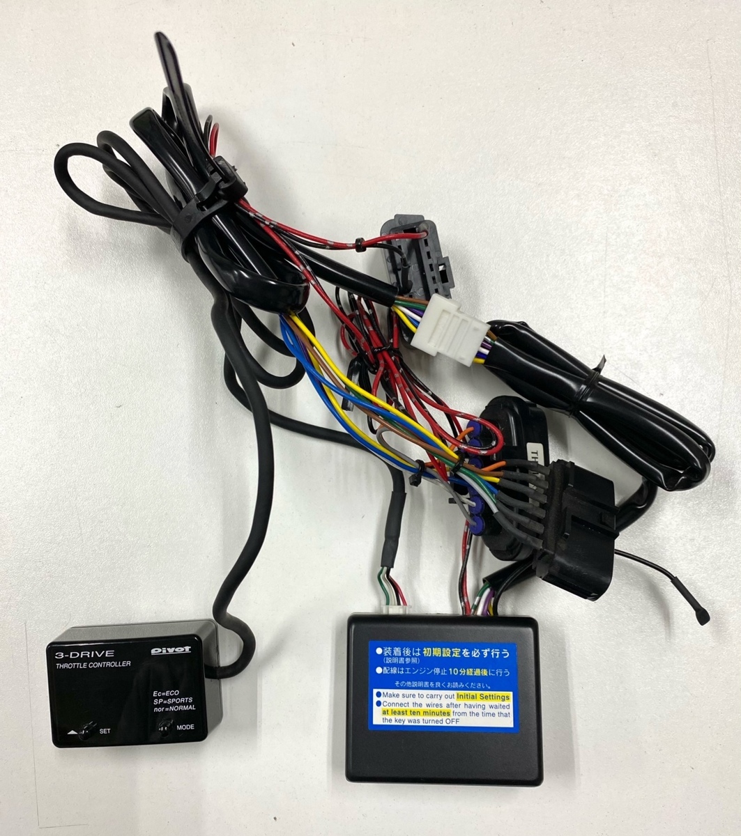 PIVOT | ピボット スロットルコントローラー 3-drive スロットル EVO