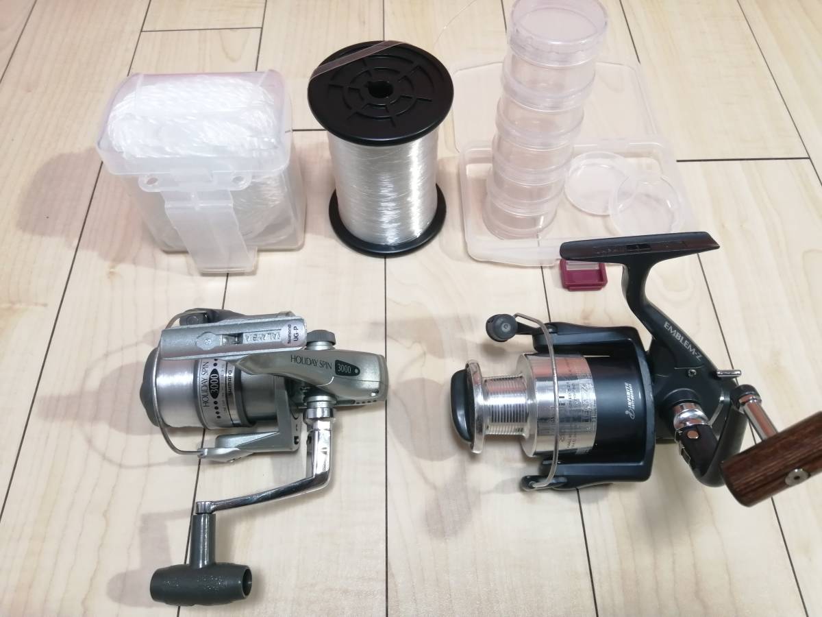 ■ 即決！ 全国送料無料！　ダイワ EMBLEM-Z 3500、シマノ HOLDAY SPIN 3000（新品４号ライン付） ＋おまけ ■