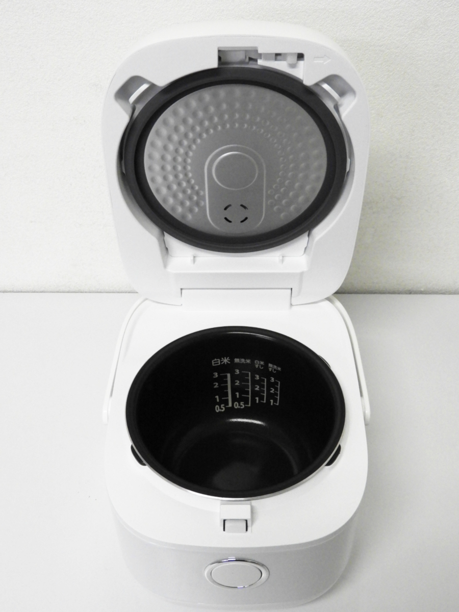 極美品 TOSHIBA 東芝 IHジャー炊飯器 0.54L炊き（3合）RC-5XN（W）2019年製