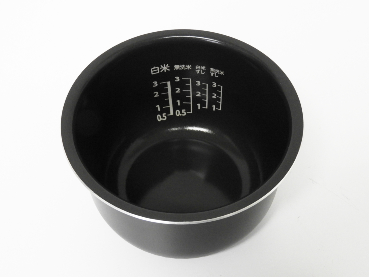 極美品 TOSHIBA 東芝 IHジャー炊飯器 0.54L炊き（3合）RC-5XN（