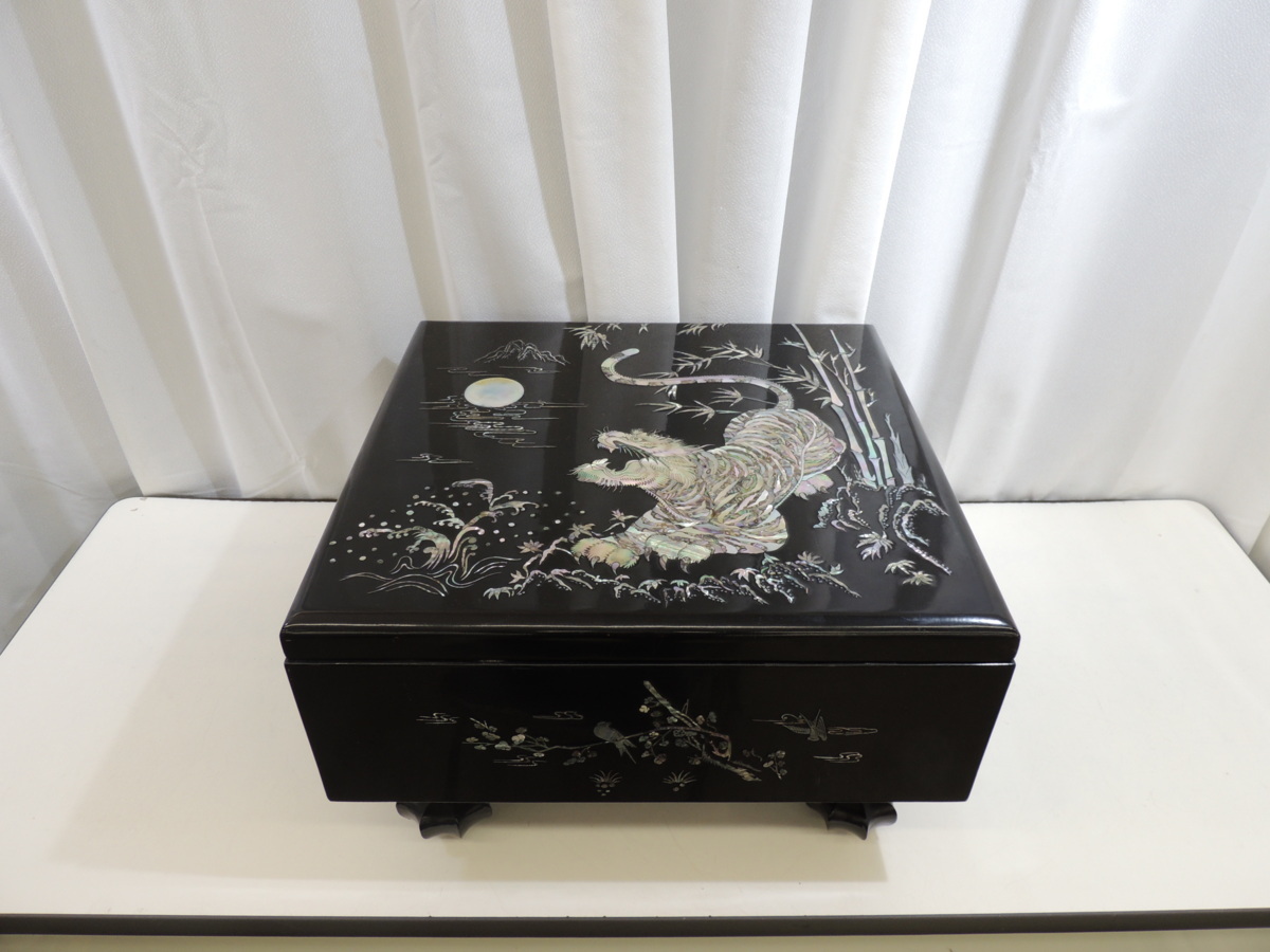 AN001黒漆螺鈿装飾虎花鳥碁盤碁笥セット 日向碁盤碁石 囲碁 囲碁盤 