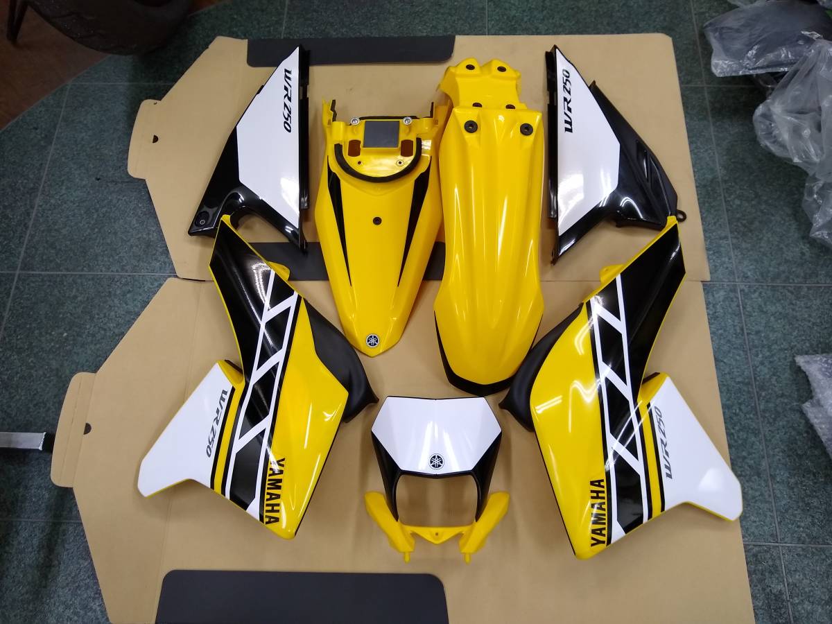 WR250X WR250R WR250X、WR250R WR250R WR250X YSP限定イエロー 外装