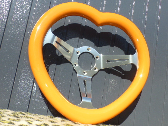 高質で安価 パーツ 痛車 カスタム ステアリング ハンドル 激レア ハート型 ステアリング