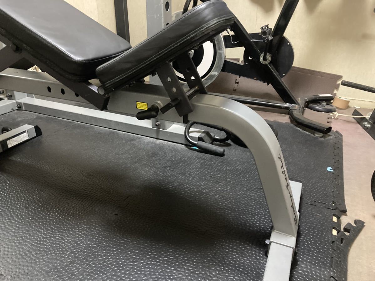 ボディソリッド | フラット 組立て発送Ｂｏｄｙｓｏｌｉｄ インクラインベンチの通販 シェイプショップ &frasl; BODYSOLID(ボディソリッド) フラット&amp;インクライン Ｂｏｄｙｓｏｌｉｄ Solid フラットインクラインベンチ 角度調節式 インクラインベンチ さくさん専用調整可能なインクラインベンチ Bodysolid