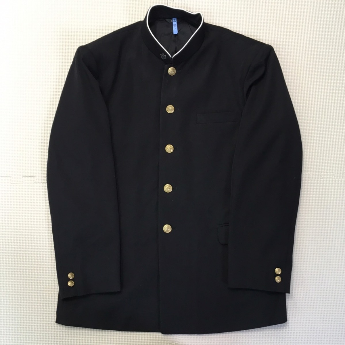 Cランク 9 三重県 宇治山田商業高校 男子学生服 180a 黒 校章 学生服 制服 学ラン 高校 男子中学生 男子高校生 男子学生 学生 学生服 売買されたオークション情報 Yahooの商品情報をアーカイブ公開 オークファン Aucfan Com