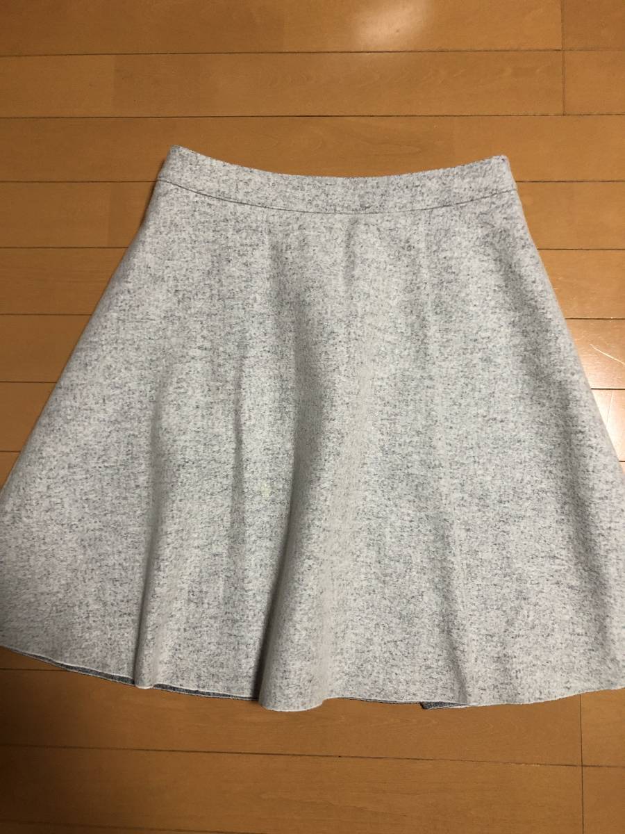 Natural Beauty Purpose ナチュラルビューティーパーパス サイズ42 うすいグレー色のスカート スカート 売買されたオークション情報 Yahooの商品情報をアーカイブ公開 オークファン Aucfan Com