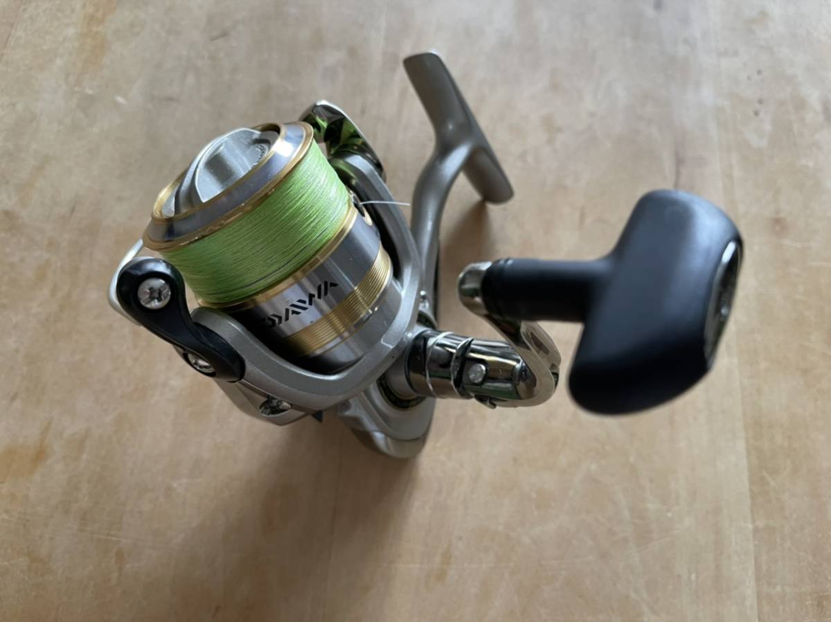ダイワ Diwa スピニングリール 2500 初心者向け シマノスプールケース セット ダイワ 売買されたオークション情報 Yahooの商品情報をアーカイブ公開 オークファン Aucfan Com