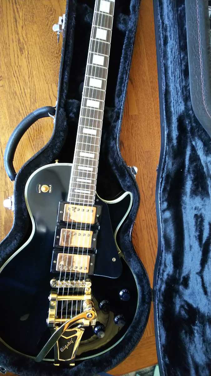 メーカー詳細不明レスポールタイプ レプリカgibson Custom Shop 1957 Les Paul Custom風 Ebony 3 Pickup Bigsby オレンジドロップ搭載 Hc付 本体 売買されたオークション情報 Yahooの商品情報をアーカイブ公開 オークファン Aucfan Com