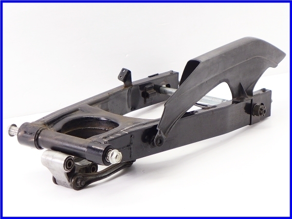☆【M3】良品♪GPZ1100(水冷) 純正スイングアームset♪チェーンガード