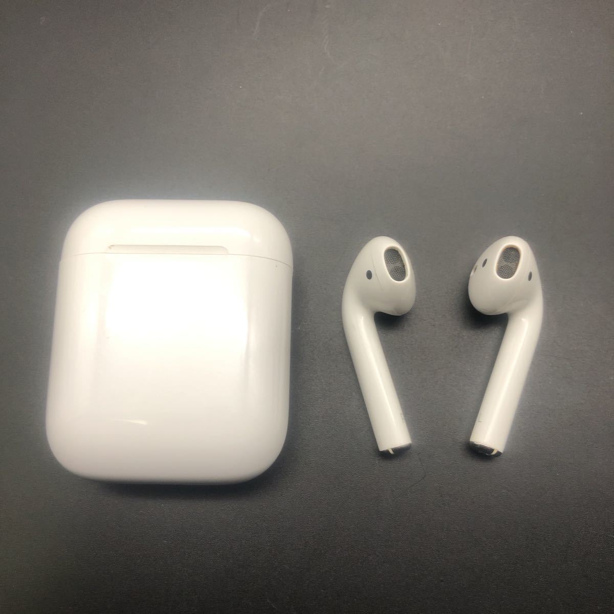 即決 純正 AirPods エアーポッズ 第2世代 ワイヤレスイヤホン Apple AirPods エアーポッズ with (第2世代) 正規品の通販
