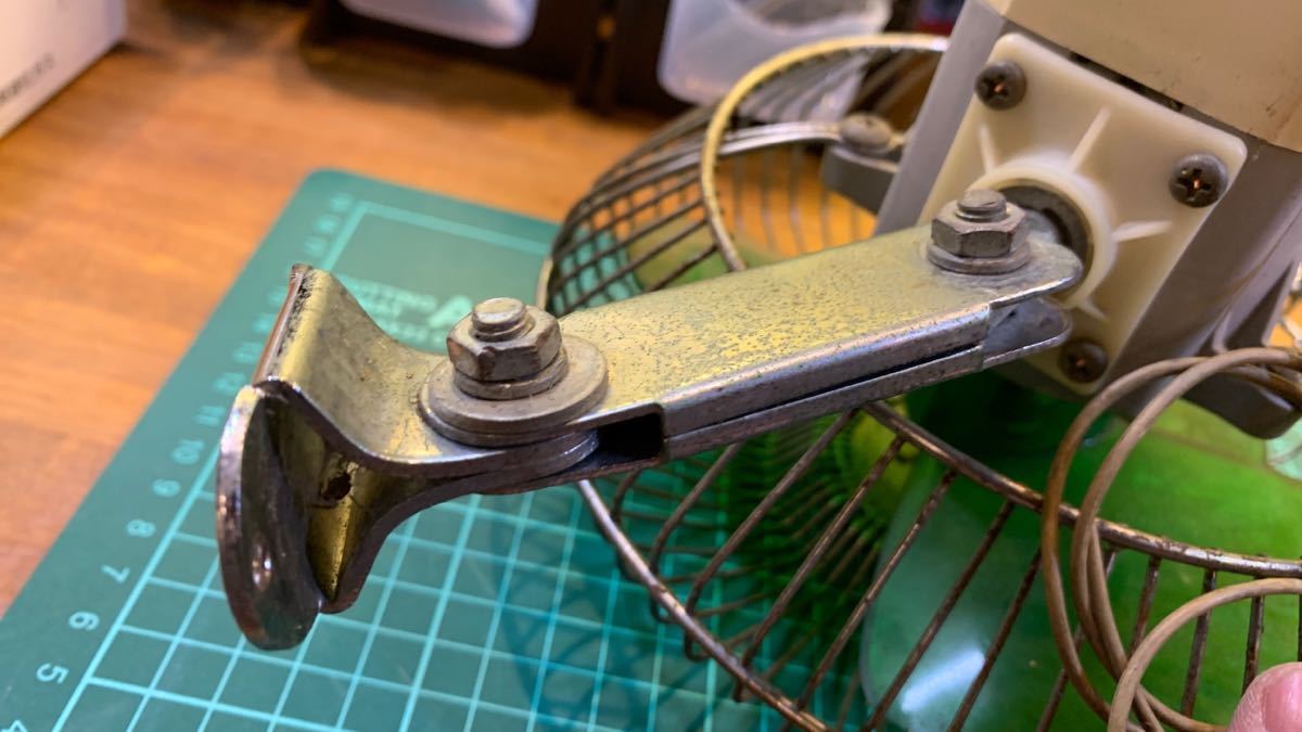 昭和レトロ Sanyo レトロ扇風機 三洋 旧車 車用 首振り バニング 当時物 街道レーサー ガレージライフ 自動車 売買されたオークション情報 Yahooの商品情報をアーカイブ公開 オークファン Aucfan Com